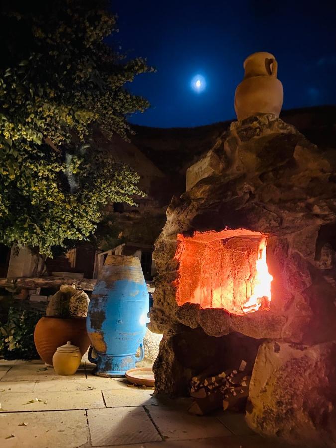 The Village Cave Hotel เกอเรเม ภายนอก รูปภาพ