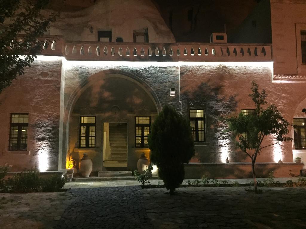 The Village Cave Hotel เกอเรเม ภายนอก รูปภาพ