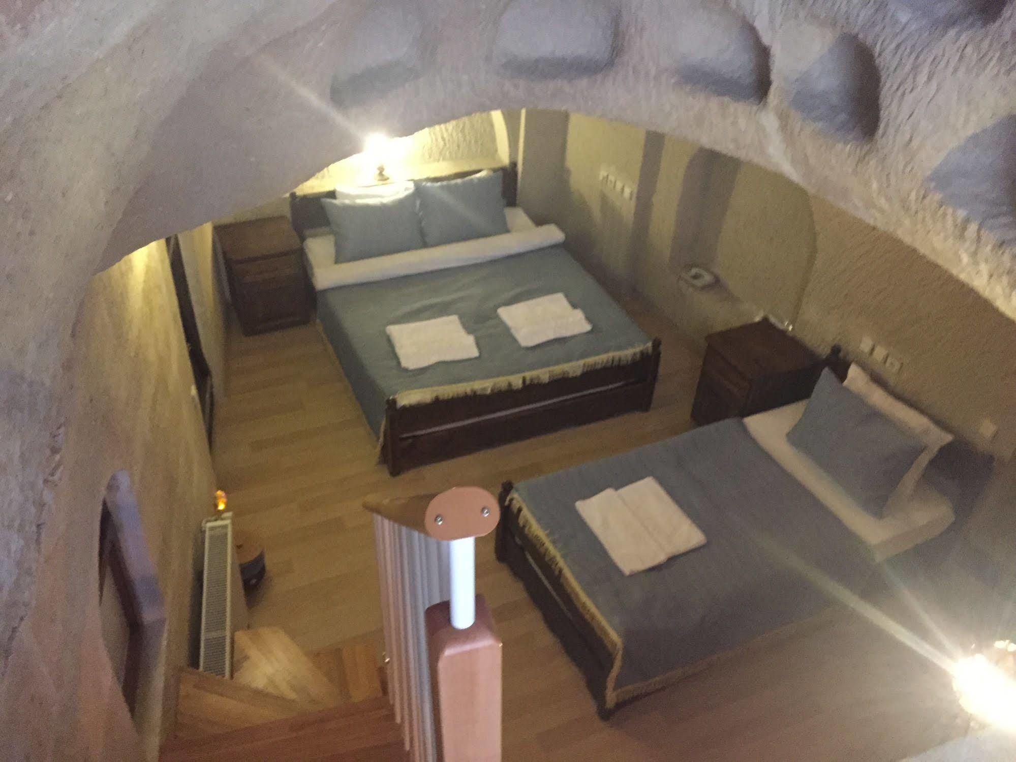 The Village Cave Hotel เกอเรเม ภายนอก รูปภาพ